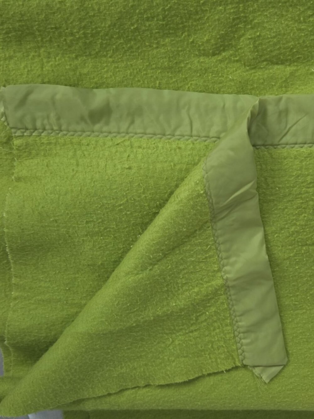 Vintage Avocado Green Blanket Satin Trim Binding Twin 70s Thermal Acrylic Hippie